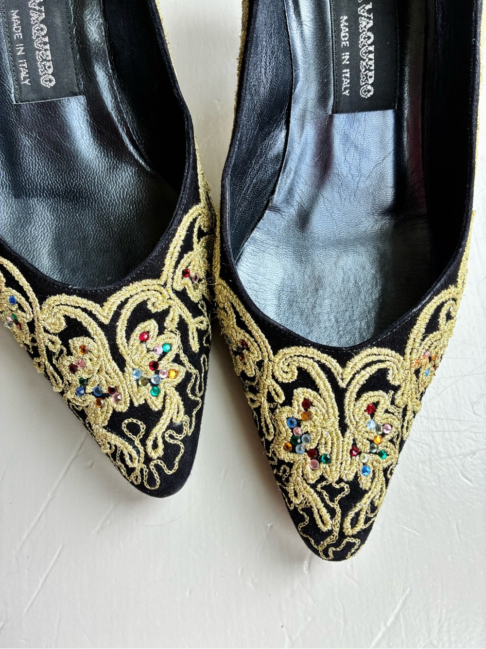 Vintage 1980s El Vaquero Ornate Embroidered Pumps